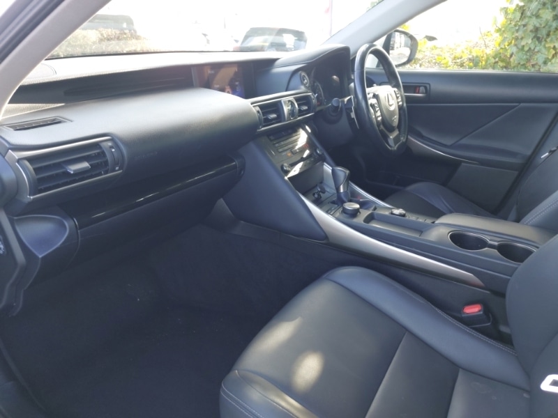 Used Lexus IS 2019 for sale - 77786705: Photo 5