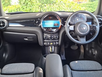 Used MINI Hatch 2023 for sale - 79356394: Photo
