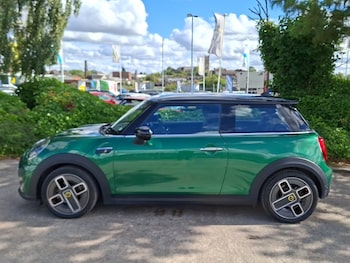 Used MINI Hatch 2023 for sale - 79356394: Photo