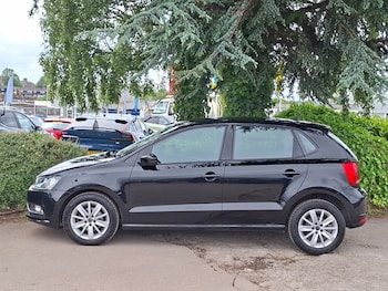 Used Volkswagen Polo 2015 for sale - 78816271: Photo