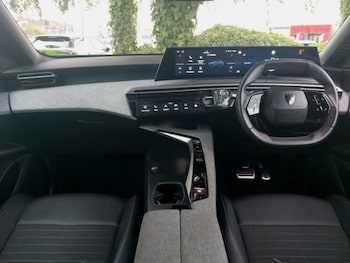 Used Peugeot 3008 2025 for sale - 76309035: Photo 2