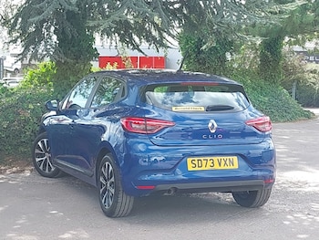 Used Renault Clio 2023 for sale - 75718857: Photo