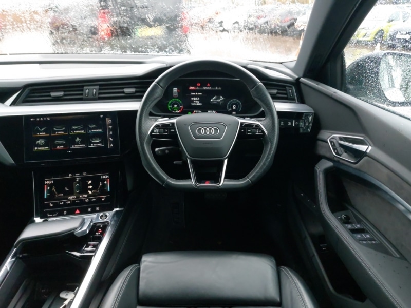 Used Audi e-tron 2021 for sale - 76975125: Photo 12