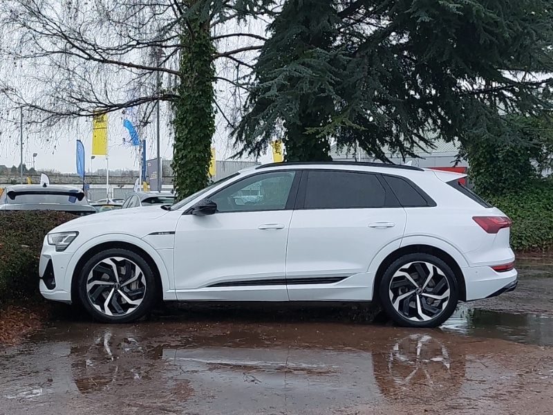 Used Audi e-tron 2021 for sale - 76975125: Photo 4