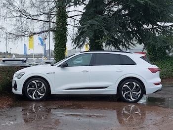 Used Audi e-tron 2021 for sale - 76975125: Photo