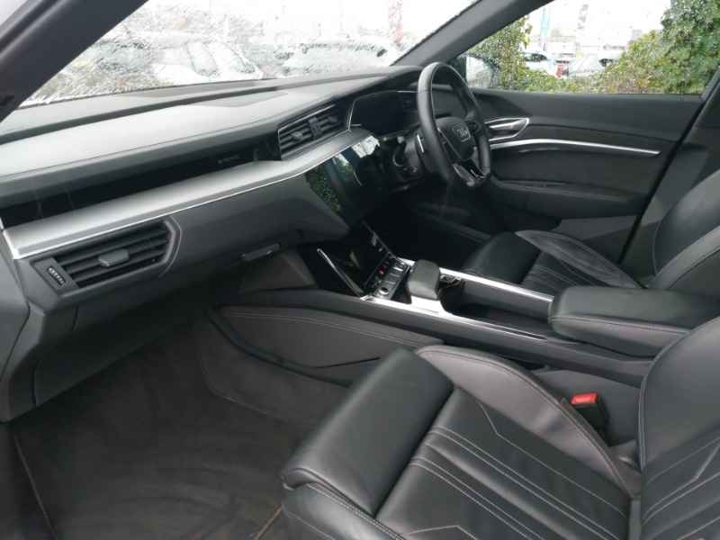 Used Audi e-tron 2021 for sale - 76975125: Photo 5