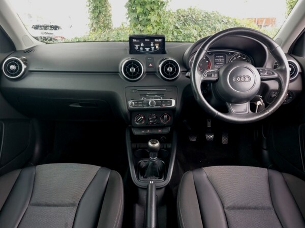 Used Audi A1 2016 for sale - 76054600: Photo 2