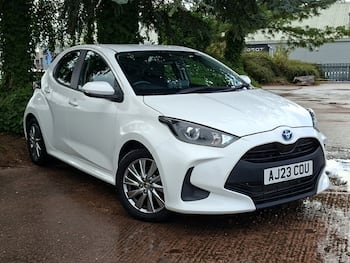 Used Toyota Yaris 2023 for sale - 79844558: Photo