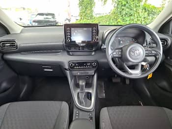 Used Toyota Yaris 2023 for sale - 79844558: Photo