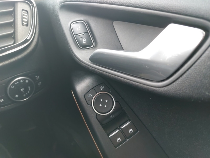 Used Ford Fiesta 2017 for sale - 77189808: Photo 16