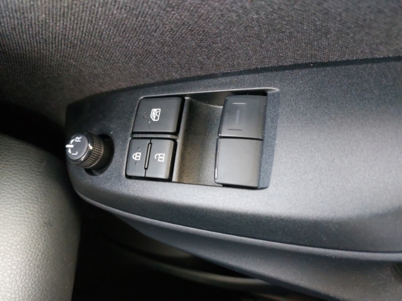 Used Toyota Yaris 2023 for sale - 76987234: Photo 17