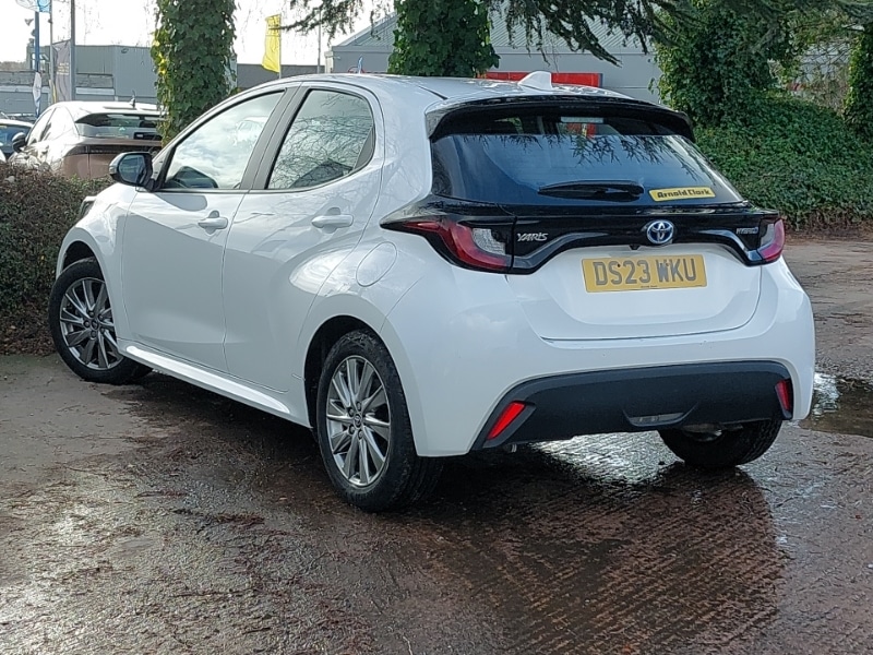 Used Toyota Yaris 2023 for sale - 76987234: Photo 3