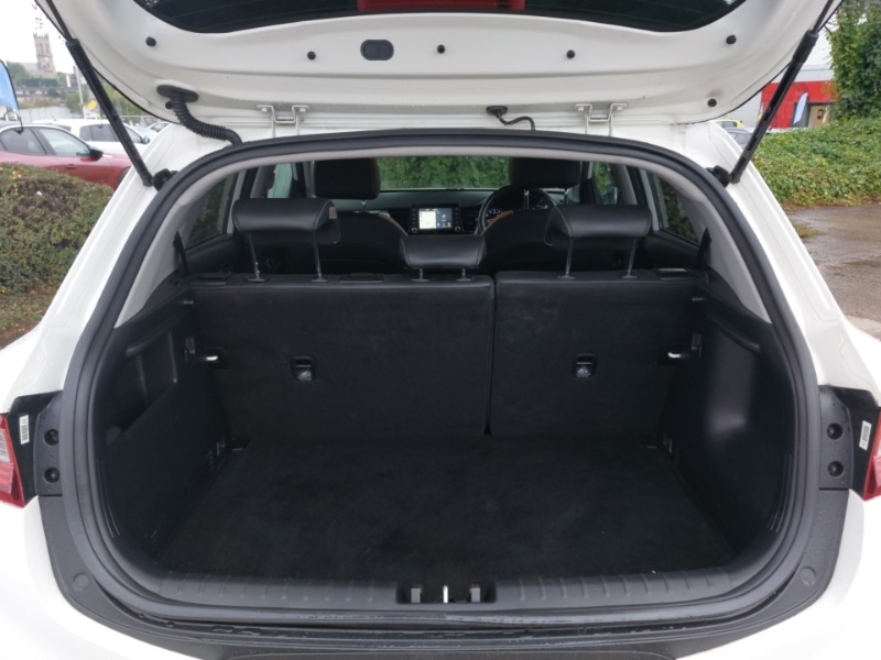 Used Kia Stonic 2018 for sale - 76195334: Photo 8