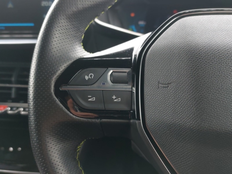 Used Peugeot 2008 2021 for sale - 76816231: Photo 13