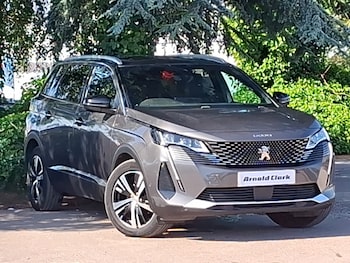 Used Peugeot 5008 2023 for sale - 79056422: Photo