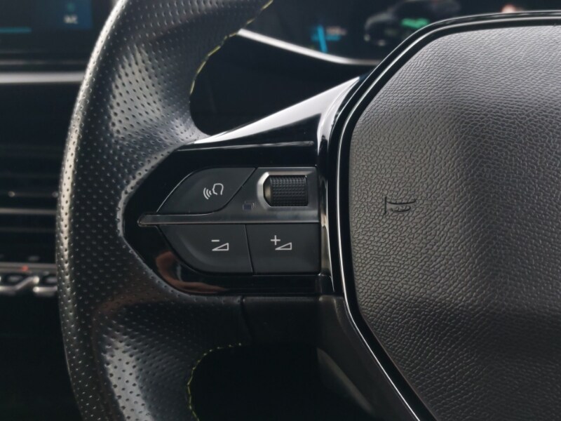 Used Peugeot 2008 2022 for sale - 77818335: Photo 13