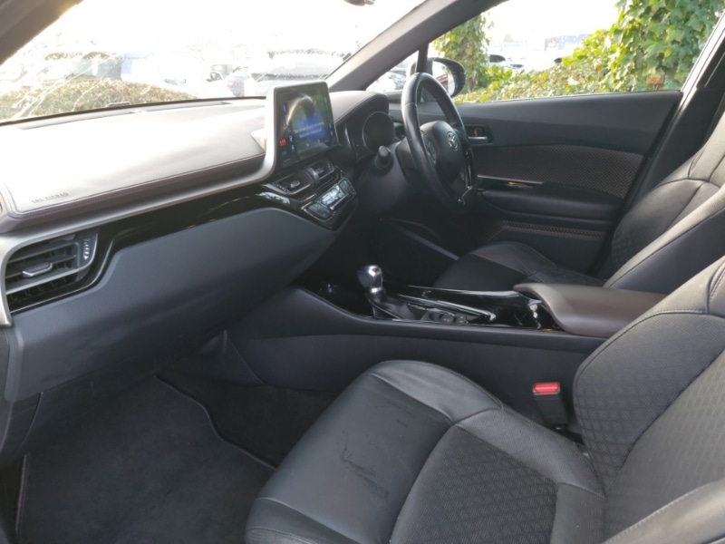 Used Toyota C-HR 2018 for sale - 76771423: Photo 5