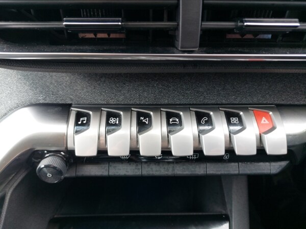 Used Peugeot 3008 2022 for sale - 75072663: Photo 16