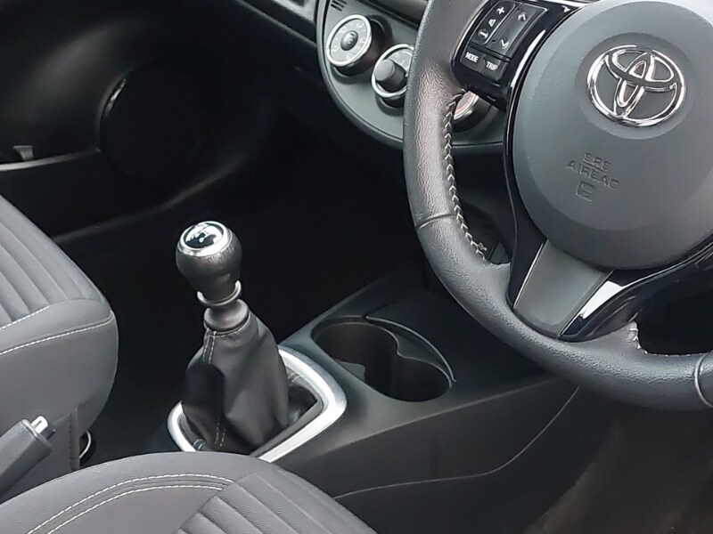 Used Toyota Yaris 2019 for sale - 76779418: Photo 19