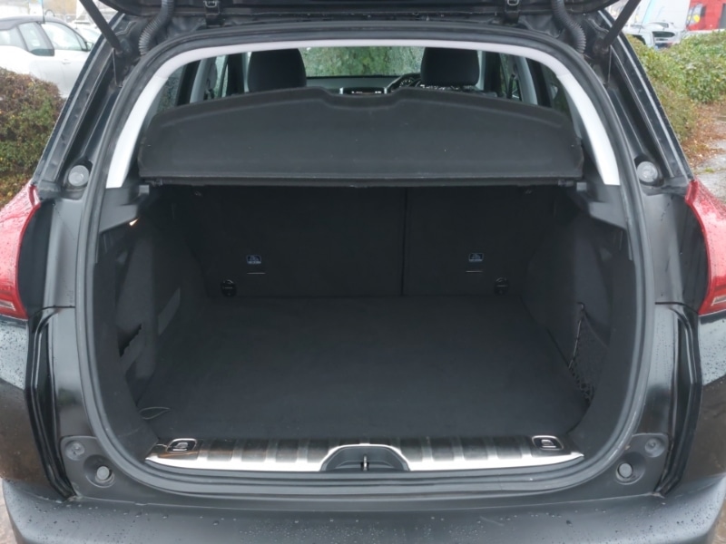 Used Peugeot 2008 2017 for sale - 77035129: Photo 8