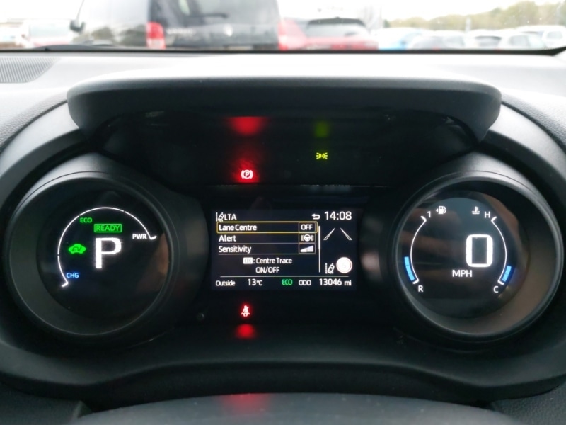 Used Toyota Yaris 2021 for sale - 76763655: Photo 15