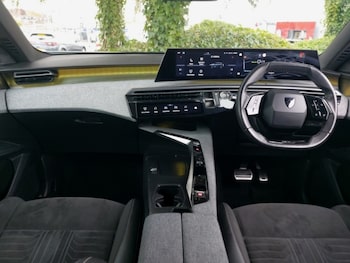 Used Peugeot 3008 2024 for sale - 76238358: Photo 2