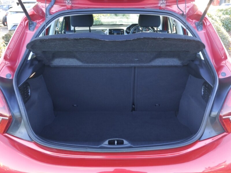 Used Peugeot 208 2018 for sale - 76779413: Photo 8