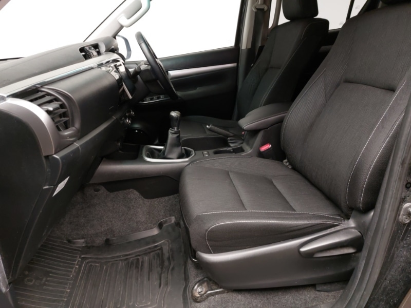 Used Toyota Hilux 2017 for sale - 77999301: Photo 5