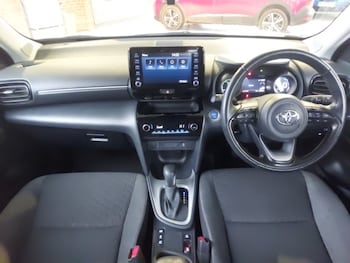Used Toyota Yaris Cross 2023 for sale - 78656226: Photo