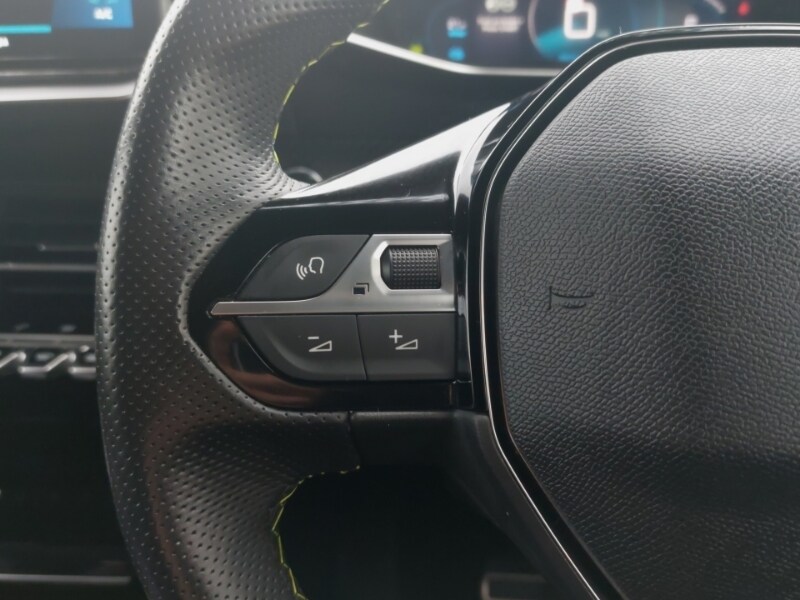 Used Peugeot 2008 2022 for sale - 76579209: Photo 13