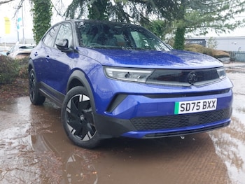 2025 - 115kW Ultimate 54kWh 5dr Auto