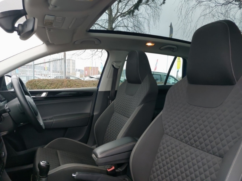 Used Skoda Rapid Spaceback 2018 for sale - 77573183: Photo 18