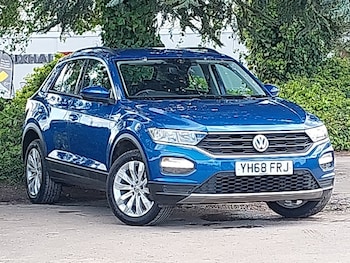Used Volkswagen T-Roc 2018 for sale - 79207379: Photo