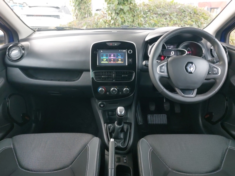 Used Renault Clio 2018 for sale - 77201837: Photo 2