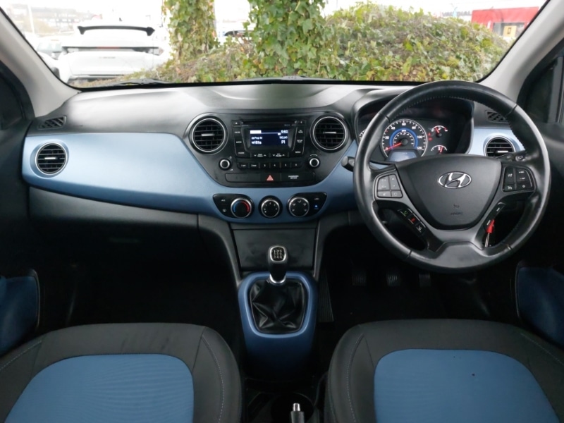 Used Hyundai i10 2016 for sale - 77439179: Photo 2