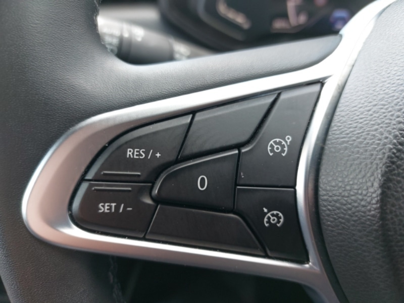 Used Renault Clio 2023 for sale - 76464798: Photo 18