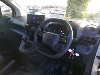 Used Citroen Berlingo 2024 for sale - 77024488: Photo