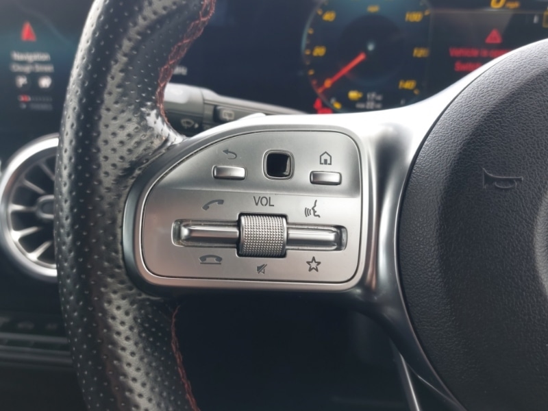 Used Mercedes-Benz EQB 2023 for sale - 77652070: Photo 13