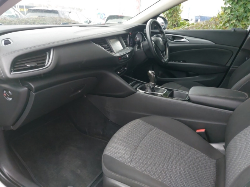 Used Vauxhall Insignia 2018 for sale - 77837875: Photo 5
