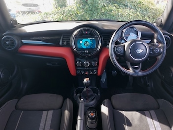 Used MINI Convertible 2019 for sale - 76779406: Photo