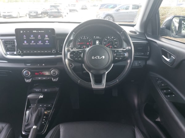 Used Kia Stonic 2023 for sale - 76183635: Photo 12