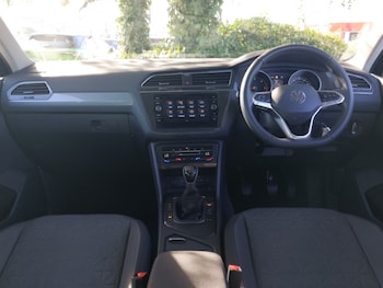 Used Volkswagen Tiguan 2024 for sale - 76150430: Photo 2