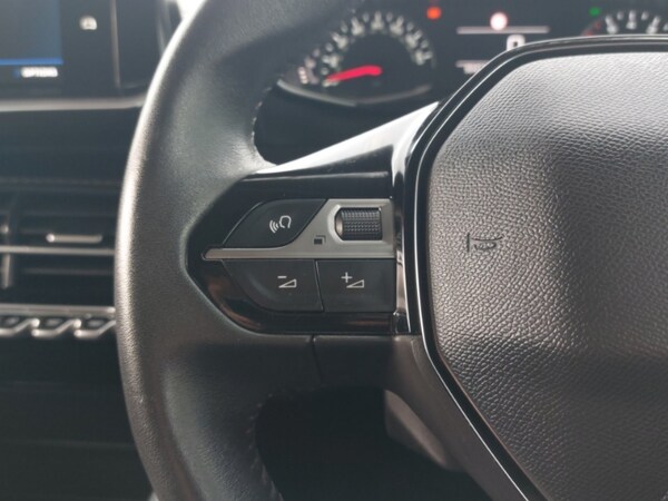Used Peugeot 208 2021 for sale - 76226054: Photo 13