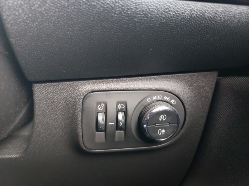 Used Vauxhall Corsa 2018 for sale - 77130213: Photo 15