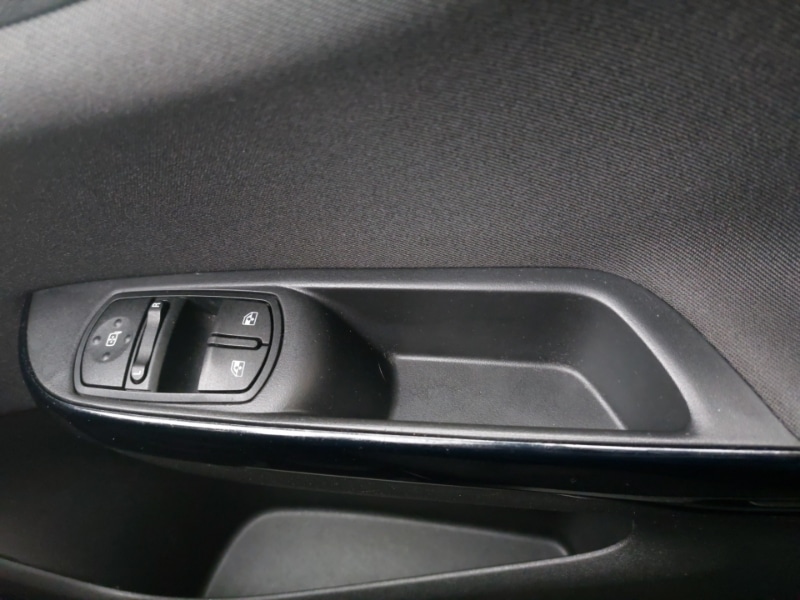 Used Vauxhall Corsa 2018 for sale - 77130213: Photo 16