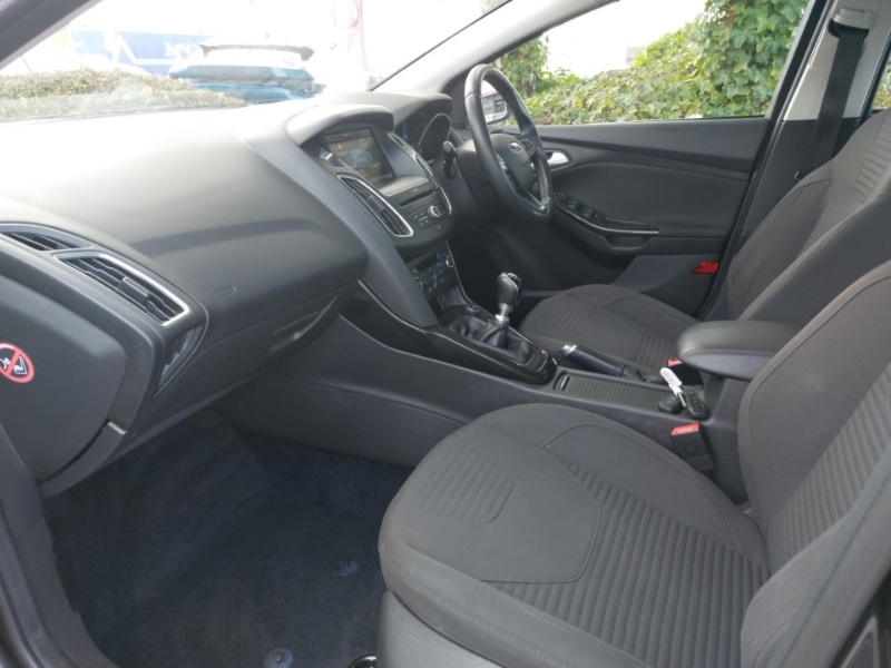 Used Ford Focus 2016 for sale - 76864372: Photo 5