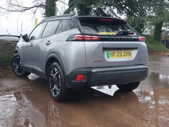 Used Peugeot 2008 2025 for sale - 76947580: Photo