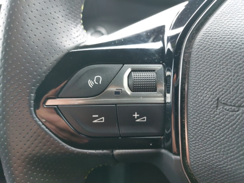 Used Peugeot 208 2020 for sale - 76566879: Photo 18