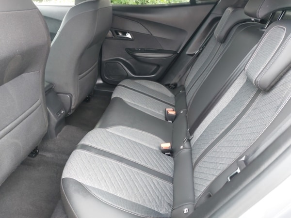 Used Peugeot 2008 2024 for sale - 75695450: Photo 6