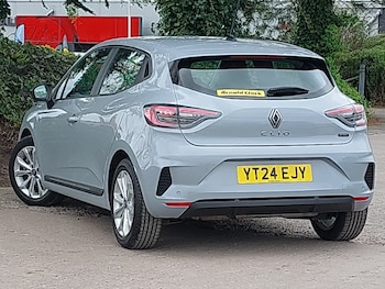 Used Renault Clio 2024 for sale - 78317657: Photo